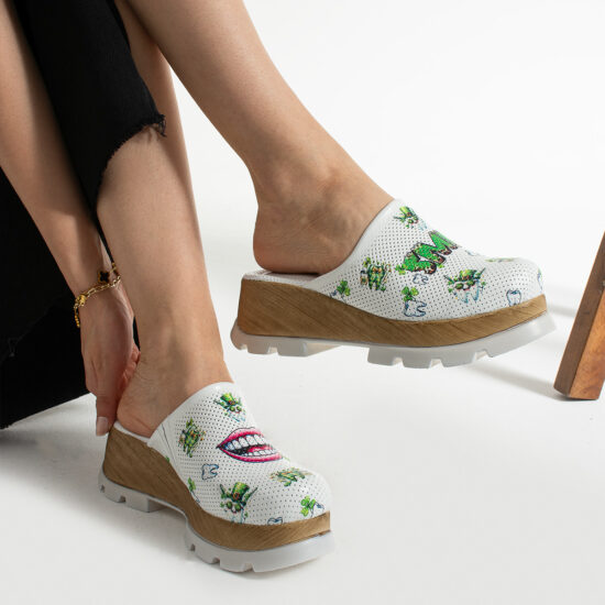 Анатомично сабо от естествена кожа за зъболекари / / Анатомично сабо от естествена кожа за зъболекари / /