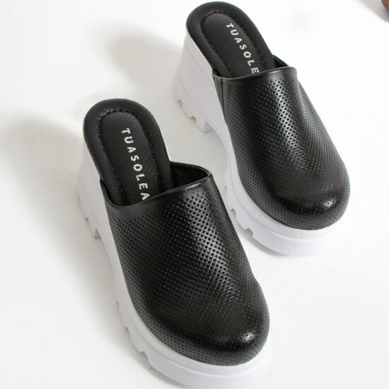 Анатомично кожено черно сабо на платформа / /