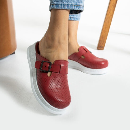 Червено анатомично работно сабо от естествена кожа / / Червено анатомично работно сабо от естествена кожа / /