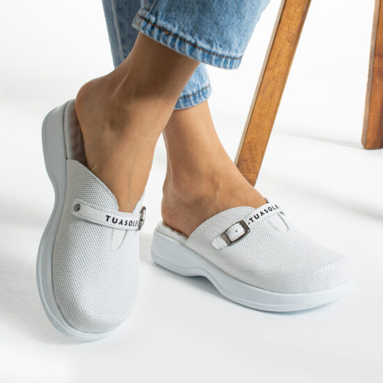 Бели кожени чехли с анатомична гел стелка / /