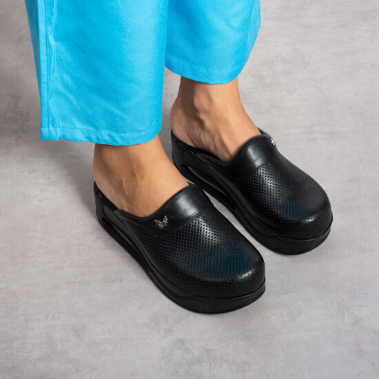 Анатомично сабо на платформа от естествена кожа / /