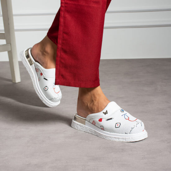 Медицински анатомични чехли от естествена кожа / / Медицински анатомични чехли от естествена кожа / /