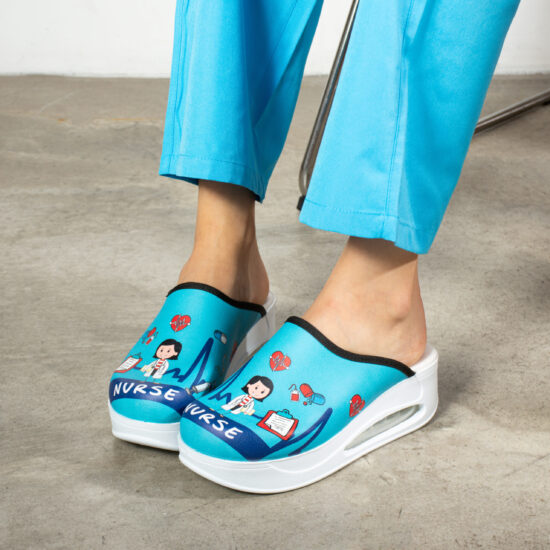 Дамско анатомично медицинско сабо на платформа / / Дамско анатомично медицинско сабо на платформа / /