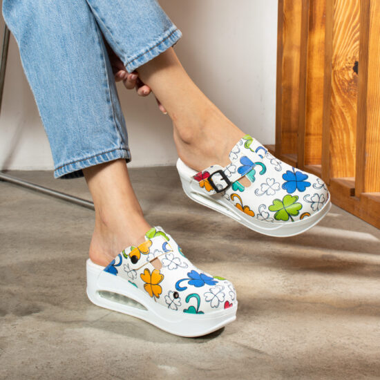 Дамско анатомично работно сабо на платформа / / Дамско анатомично работно сабо на платформа / /