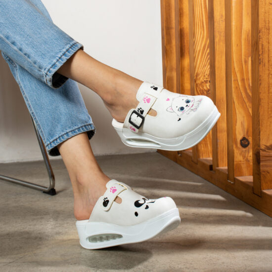 Дамско анатомично работно сабо на платформа / /