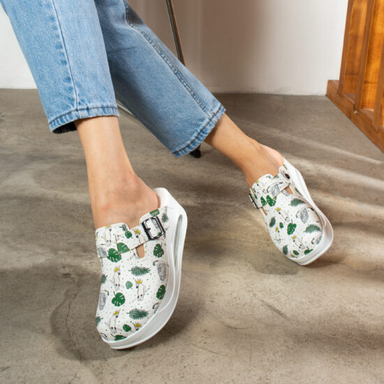 Дамско анатомично работно сабо на платформа / /