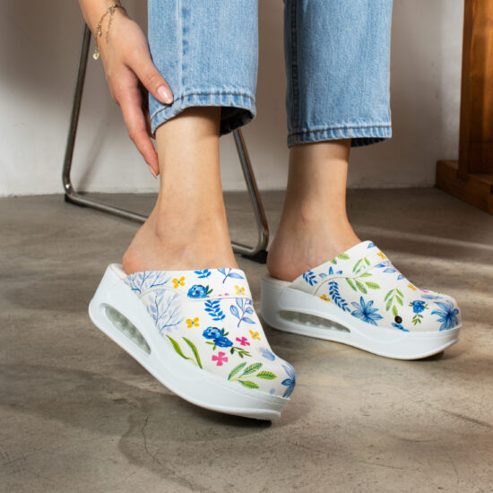 Дамско анатомично работно сабо на платформа / / Дамско анатомично работно сабо на платформа / /