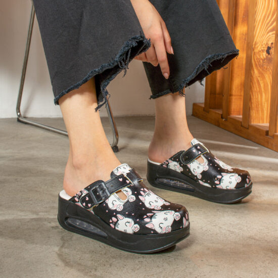 Дамско анатомично работно сабо на платформа / /