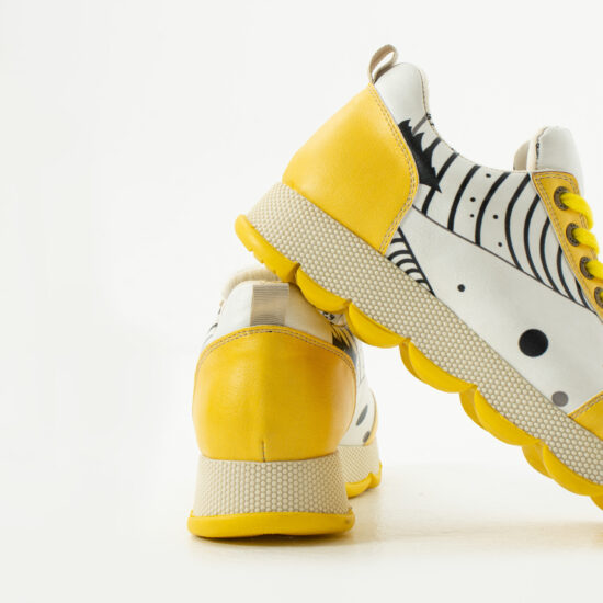 Дамски цветни маратонки с оригинален дизайн / / Дамски цветни маратонки с оригинален дизайн / /