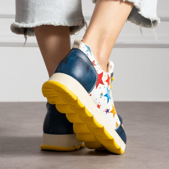 Дамски цветни маратонки с оригинален дизайн / / Дамски цветни маратонки с оригинален дизайн / /