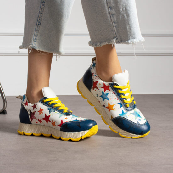 Дамски цветни маратонки с оригинален дизайн / / Дамски цветни маратонки с оригинален дизайн / /