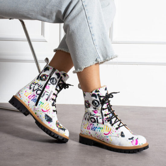 Дамски кубинки естествена кожа бели с връзки и цип / /