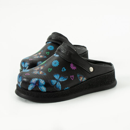 Черно анатомично сабо от естествена кожа с каишка / / Черно анатомично сабо от естествена кожа с каишка / /