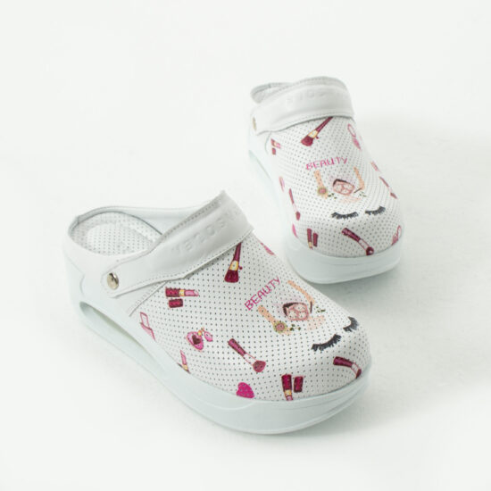 Анатомично кожено сабо на платформа с каишка / /