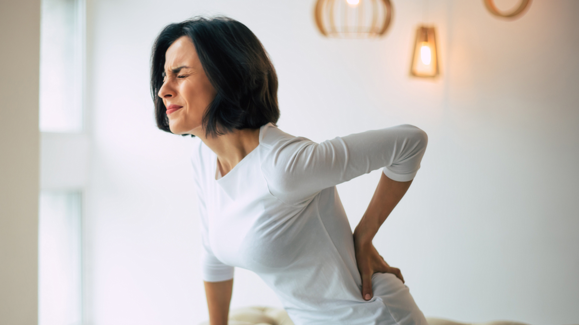 При какви медицински състояния е препоръчително носенето на чехли с ортопедична подметка? / Полезни статии / болки в гърба