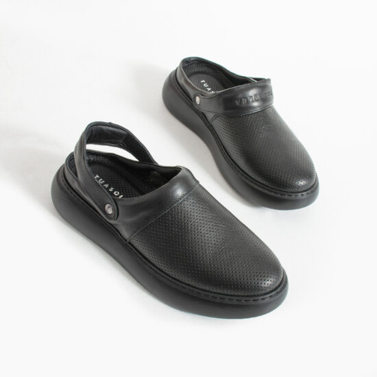 Черно мъжко сабо от естествена кожа с каишка / / Черно мъжко сабо от естествена кожа с каишка / /