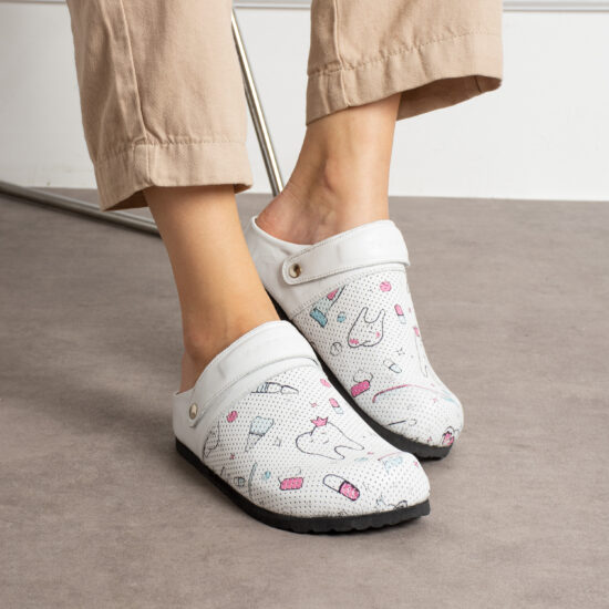 Дамски ортопедични чехли от естествена кожа / / Дамски ортопедични чехли от естествена кожа / /