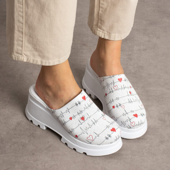 Дамско сабо на платформа от естествена кожа / /