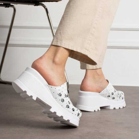 Дамско сабо на платформа от естествена кожа / /