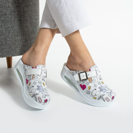 Анатомично медицинско сабо от естествена кожа / /