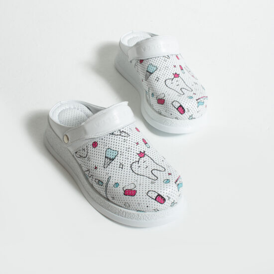 Професионално работно сабо за зъболекари от естествена кожа / / Професионално работно сабо за зъболекари от естествена кожа / /