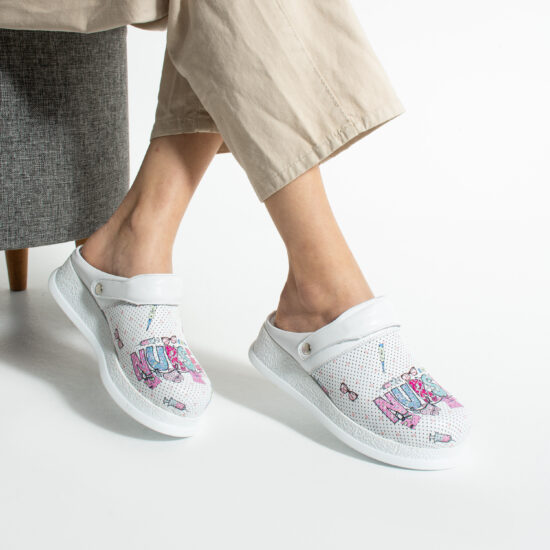 Медицинско работно сабо от естествена кожа / / Медицинско работно сабо от естествена кожа / /