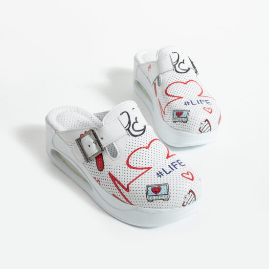 Анатомични медицински чехли от естествена кожа / /