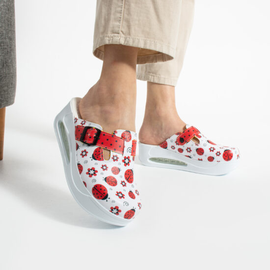 Дамско цветно анатомично работно сабо на платформа / / Дамско цветно анатомично работно сабо на платформа / /