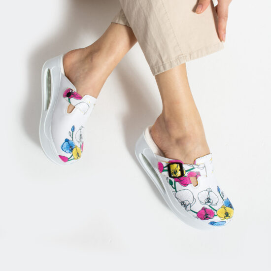 Дамско цветно анатомично работно сабо на платформа / / Дамско цветно анатомично работно сабо на платформа / /