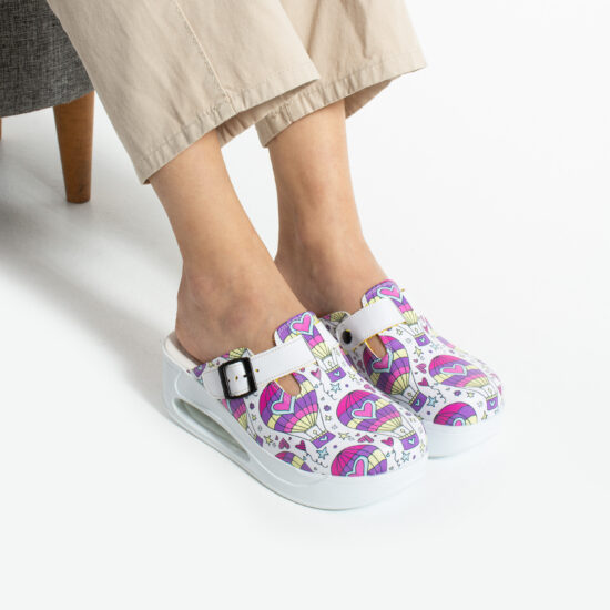 Дамско цветно анатомично работно сабо на платформа / / Дамско цветно анатомично работно сабо на платформа / /