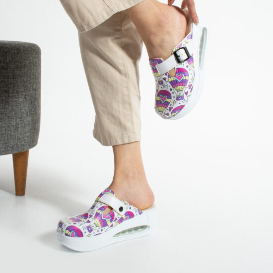 Дамско цветно анатомично работно сабо на платформа / / Дамско цветно анатомично работно сабо на платформа / /