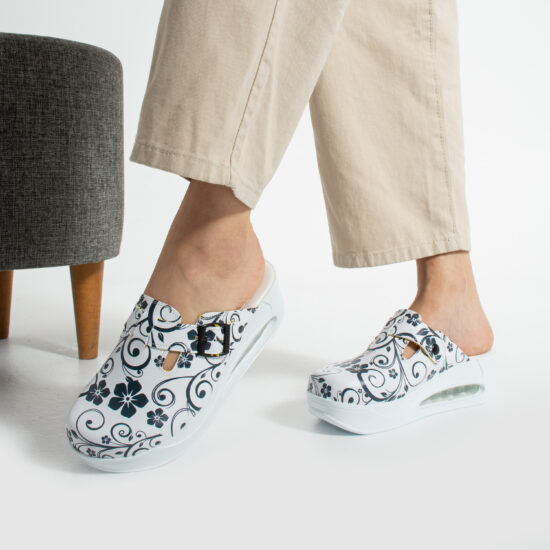 Дамско цветно анатомично работно сабо на платформа / / Дамско цветно анатомично работно сабо на платформа / /