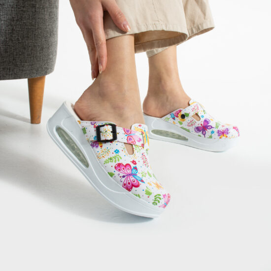 Дамско цветно анатомично работно сабо на платформа / / Дамско цветно анатомично работно сабо на платформа / /