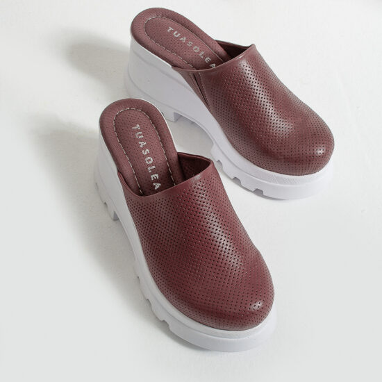 Анатомично кожено червено сабо на платформа / / Анатомично кожено червено сабо на платформа / /