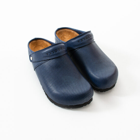 Дамски сини ортопедични чехли от естествена кожа / / Дамски сини ортопедични чехли от естествена кожа / /