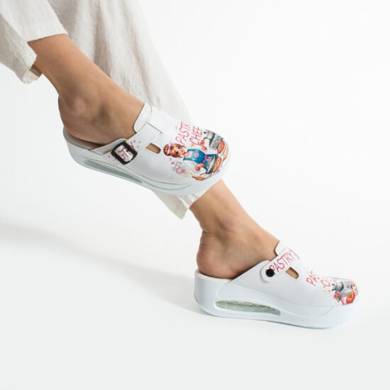 Дамско анатомично работно сабо за кухня на платформа / / Дамско анатомично работно сабо за кухня на платформа / /