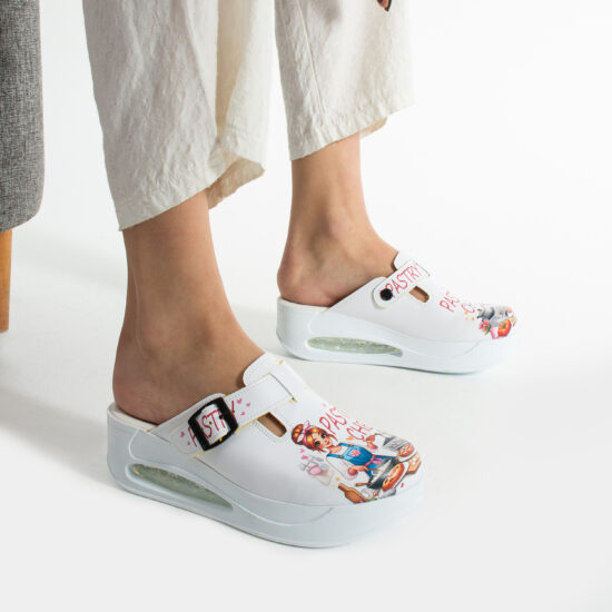 Дамско анатомично работно сабо за кухня на платформа / / Дамско анатомично работно сабо за кухня на платформа / /