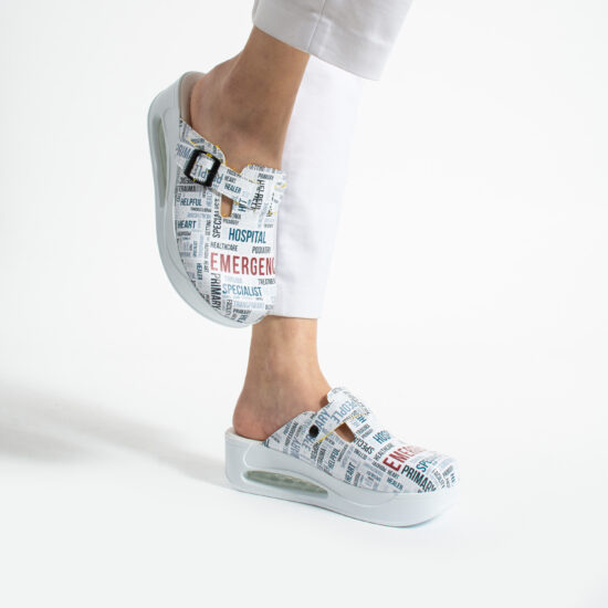 Дамско медицинско работно сабо на платформа / / Дамско медицинско работно сабо на платформа / /