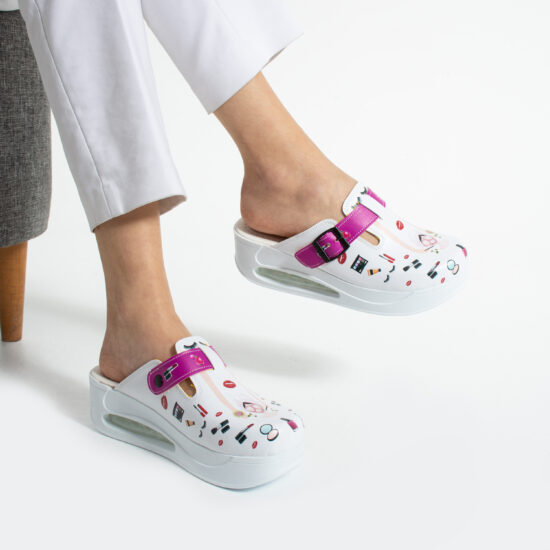 Дамско анатомично работно сабо на платформа за козметик / / Дамско анатомично работно сабо на платформа за козметик / /