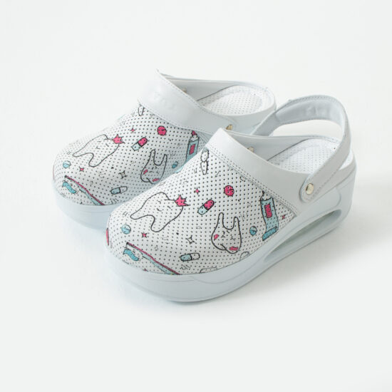 Анатомично сабо от естествена кожа с платформа за зъболекари / /