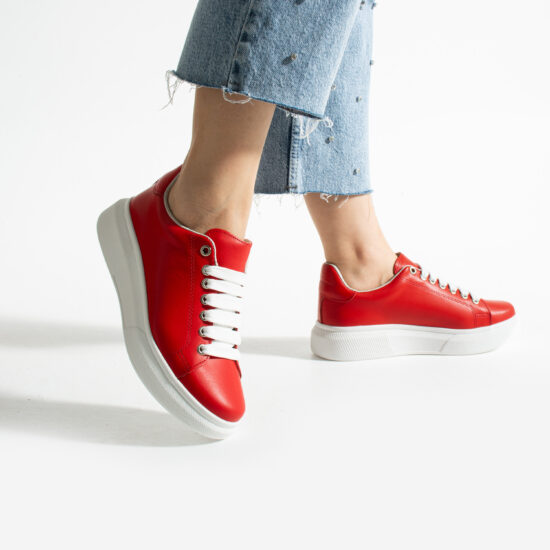 Дамски анатомични червени кецове от естествена кожа / /