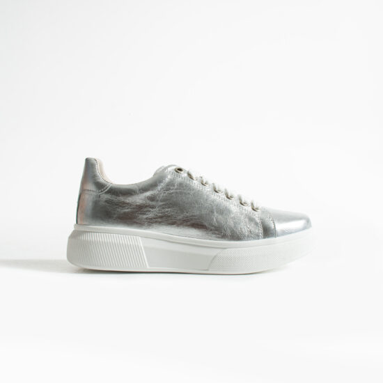 Дамски анатомични сребристи кецове от естествена кожа / / Дамски анатомични сребристи кецове от естествена кожа / /