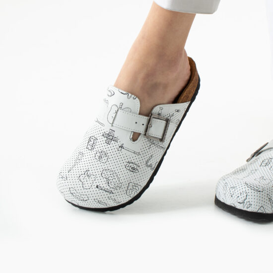 Медицински ортопедични чехли от естествена кожа / / Медицински ортопедични чехли от естествена кожа / /