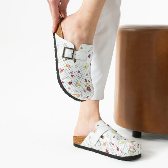 Работни ортопедични чехли от естествена кожа за детска градина / / Работни ортопедични чехли от естествена кожа за детска градина / /