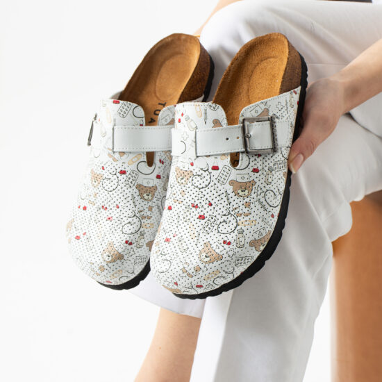 Медицински ортопедични чехли от естествена кожа / / Медицински ортопедични чехли от естествена кожа / /