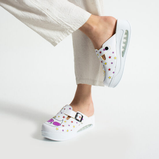 Дамско цветно анатомично работно сабо на платформа / / Дамско цветно анатомично работно сабо на платформа / /