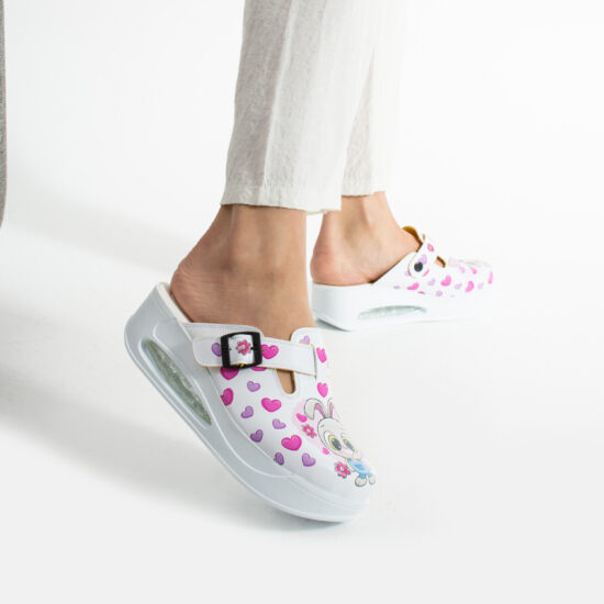 Дамско цветно анатомично работно сабо на платформа / / Дамско цветно анатомично работно сабо на платформа / /