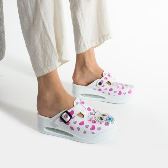 Дамско цветно анатомично работно сабо на платформа / / Дамско цветно анатомично работно сабо на платформа / /