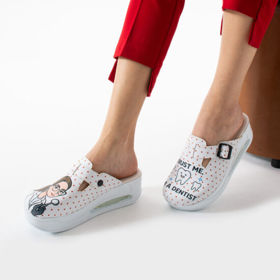 Дамско анатомично сабо на платформа за зъболекар / / Дамско анатомично сабо на платформа за зъболекар / /