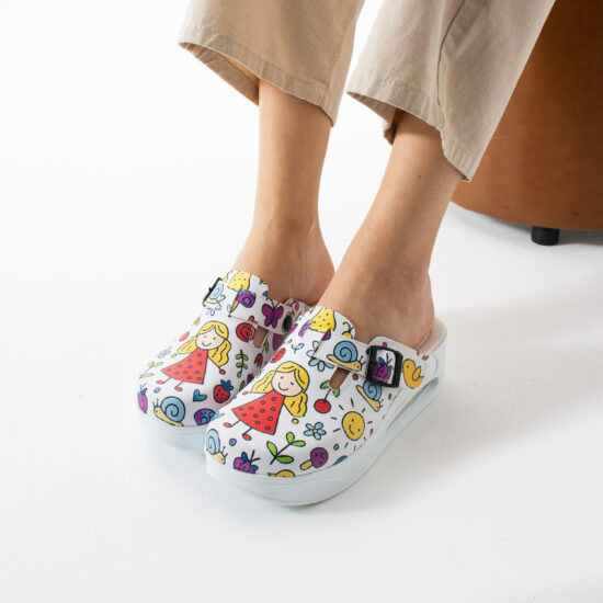 Дамско анатомично сабо на платформа за детска градина / /